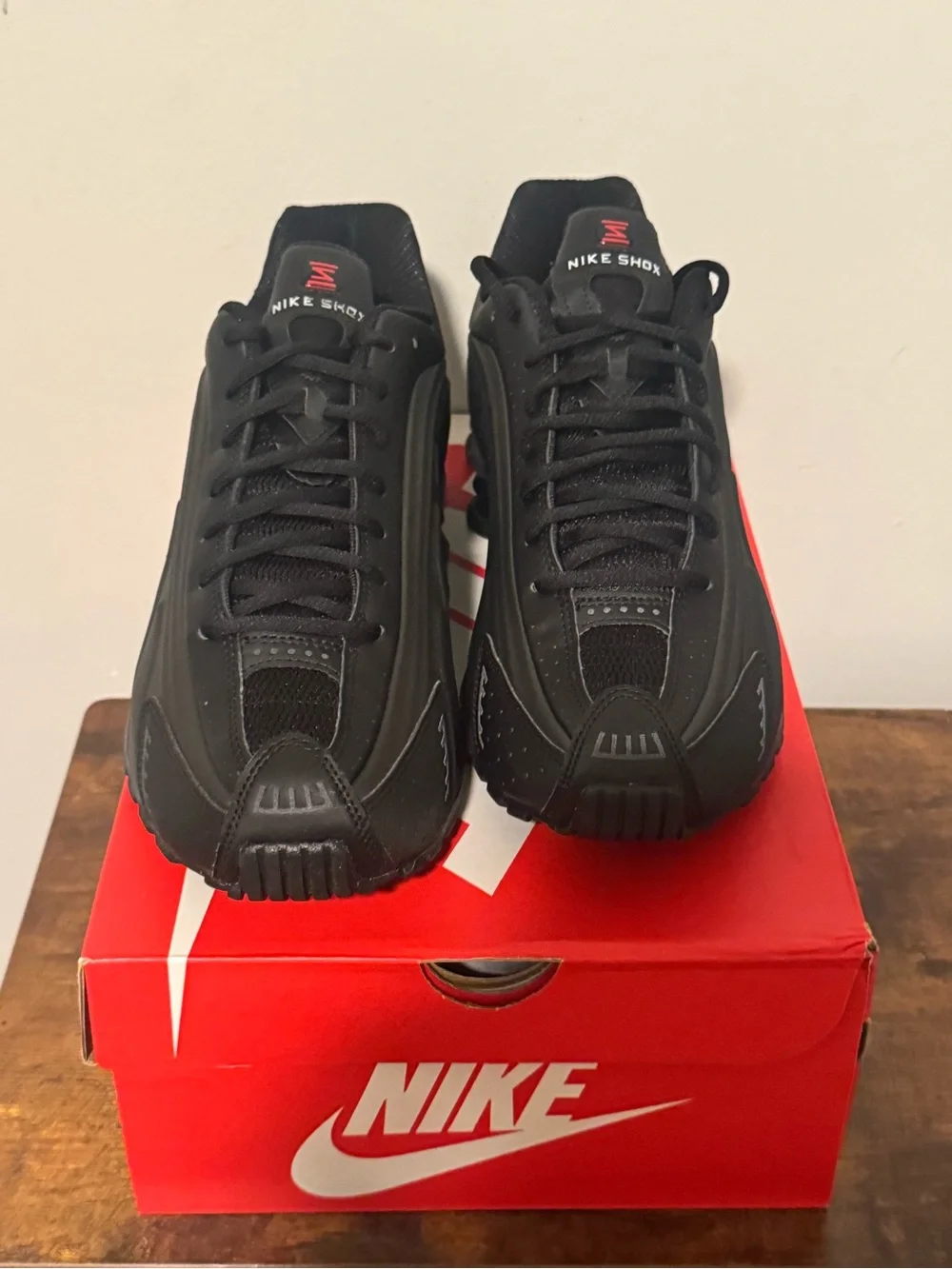 Nike Shox R4 
